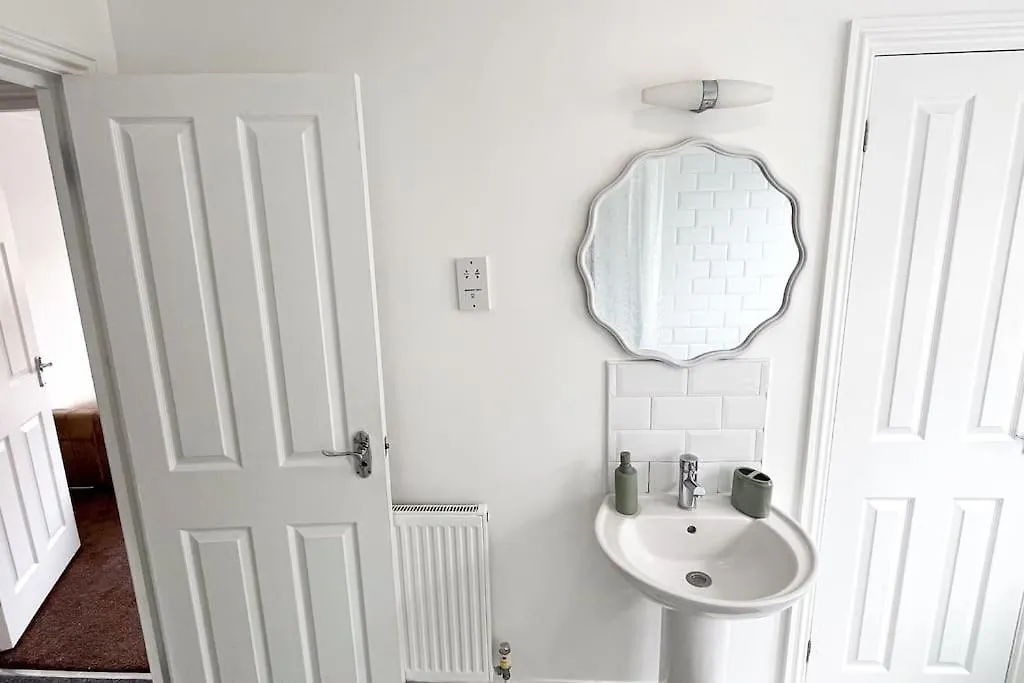 Holiday home Luxury 4-Bed House In Dagenham, United Kingdom Villa United Kingdom